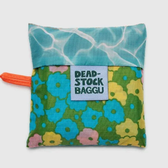 NWT Standard Baggu - Deadstock Poolside (Pool, Flowerbed) - Picture 2 of 5